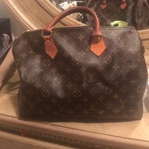 Louis Vuitton Speedy 35